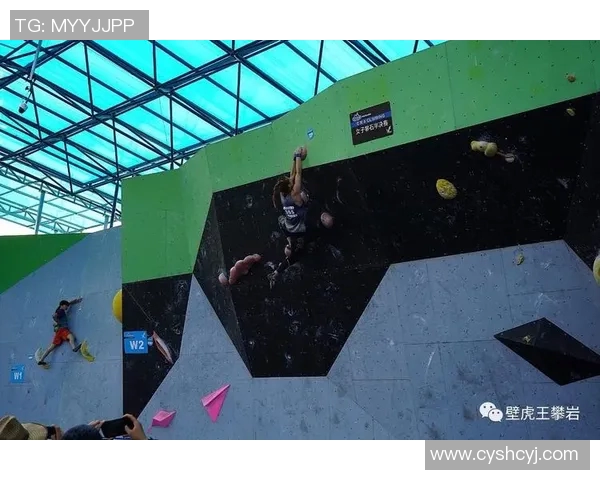 重庆攀岩队在比赛中盯防策略的得失分析与反思